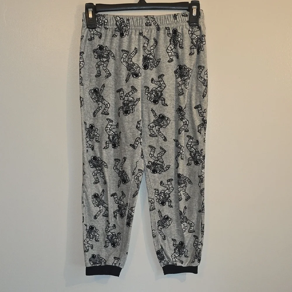 Astronaut Adventure Kids Pajama Set LOT M - Picture 3 of 4